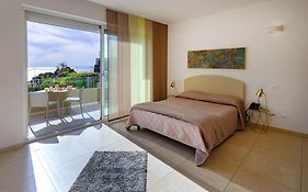 Zeus Residencia